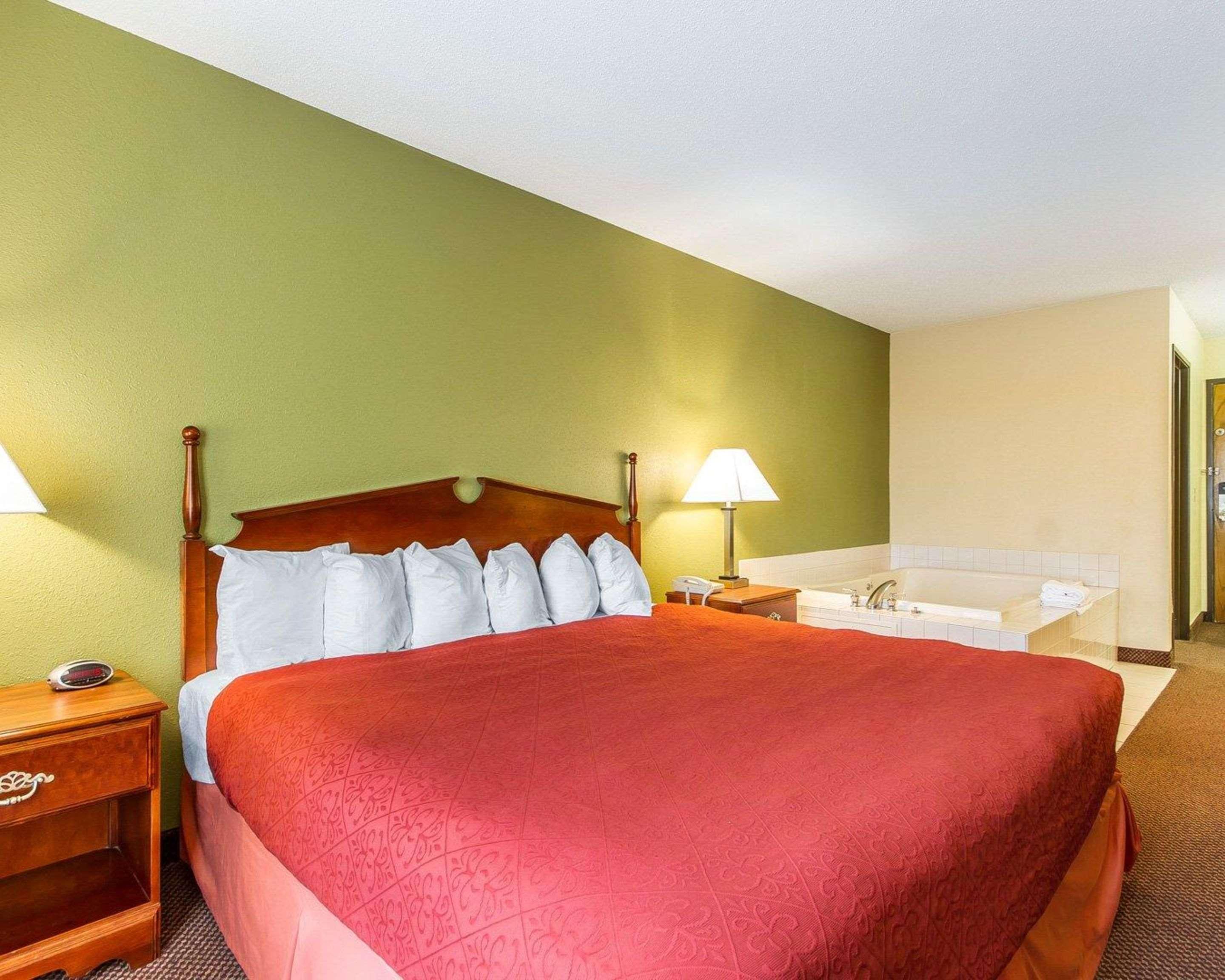 Americinn By Wyndham Reedsburg Eksteriør bilde