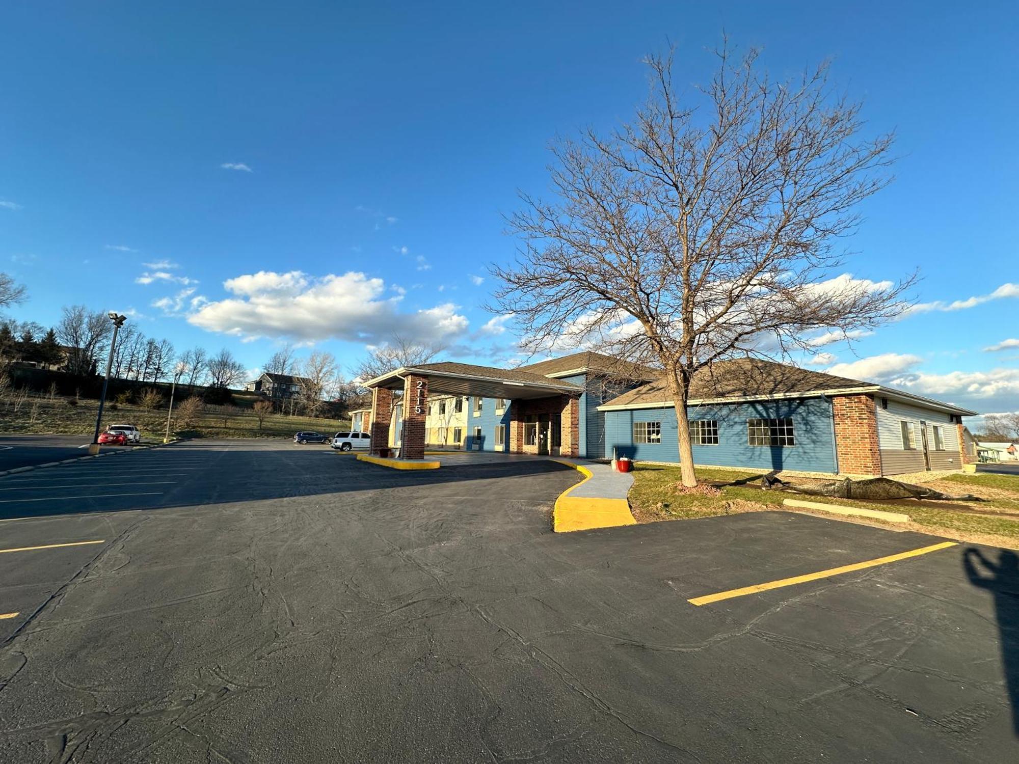 Americinn By Wyndham Reedsburg Eksteriør bilde